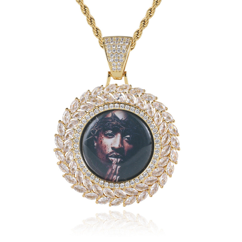 Dazzling Hip-Hop Style Necklace: Personalized Nightlife Glamour