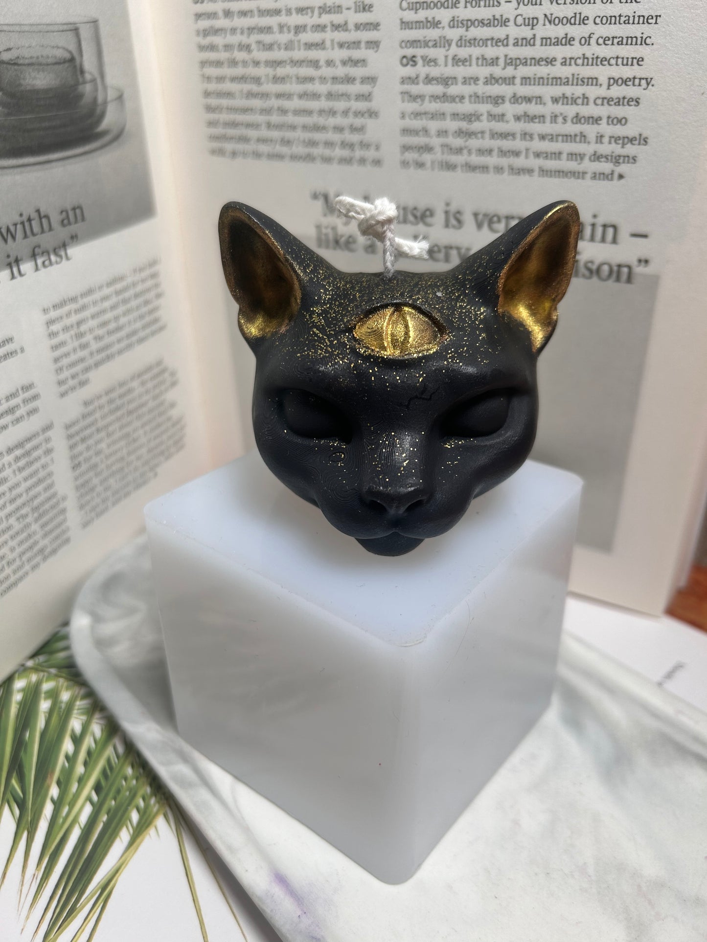 Handcrafted Low-Temperature Candle - Mighty Bastet